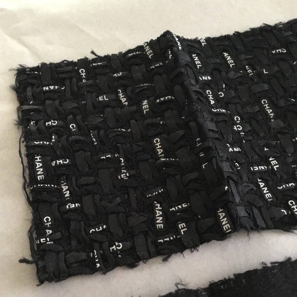 CHANEL SAMPLE FABRIC FRON AN ORIGINAL JACKET LOGO PRINTED - Picture 7 of 12